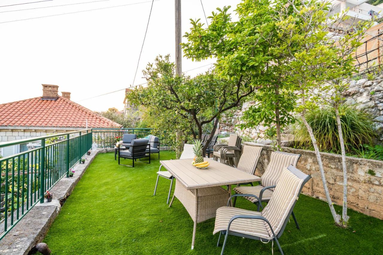 Magnolia Apartments, Apartman